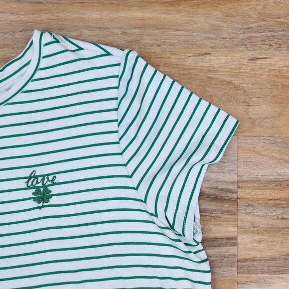 🔹️NWT Brit.NY Green & White Striped "love" Short Sleeve Top Medium - Picture 4 of 10